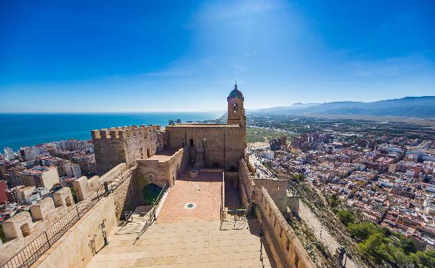 El Castillo De Cullera Recibe 4 000 Visitas En Agosto Las Provincias el-castillo-de-cullera-recibe-4-000-visitas-en-agosto-las-provincias